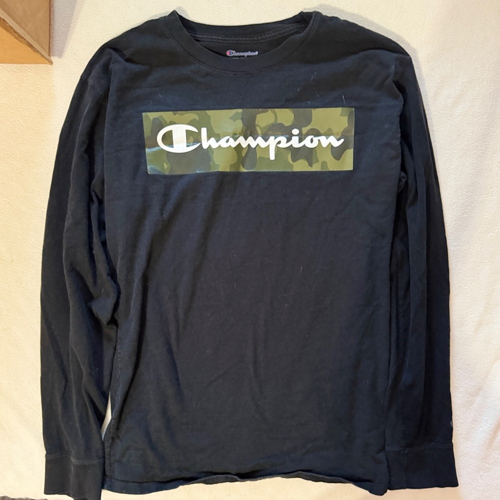 Champion Men's Black Long Sleeve Camo Logo Tee